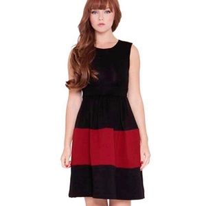 Olian Black and Red Maternity Dress